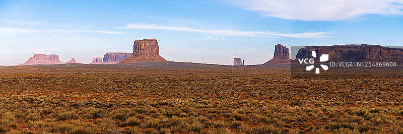 美国犹他州纪念碑谷冬季远景图片素材