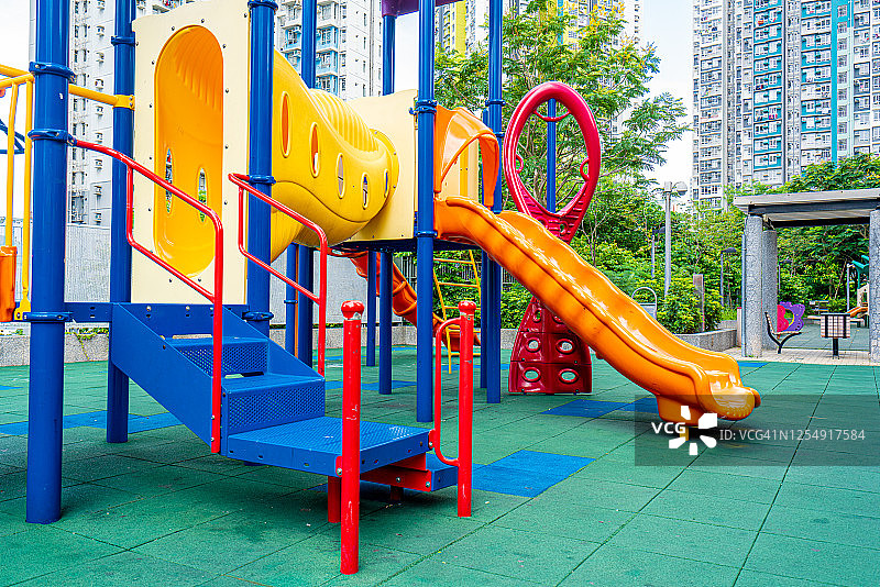 儿童游乐场和公园及住宅背景图片素材