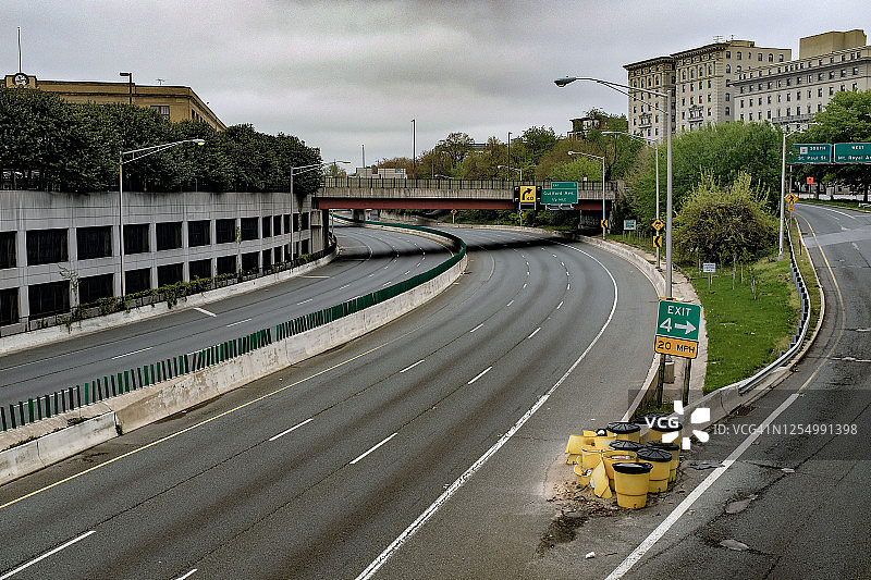 空旷的公路图片素材