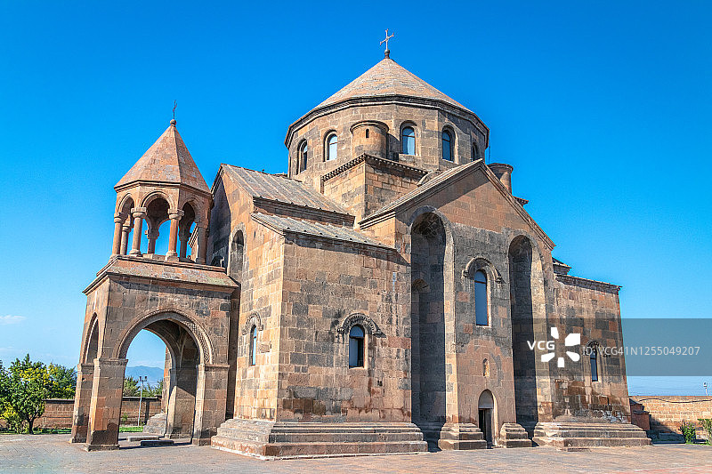亚美尼亚阿尔马维尔省瓦加尔沙帕特圣赫里普西梅教堂图片素材