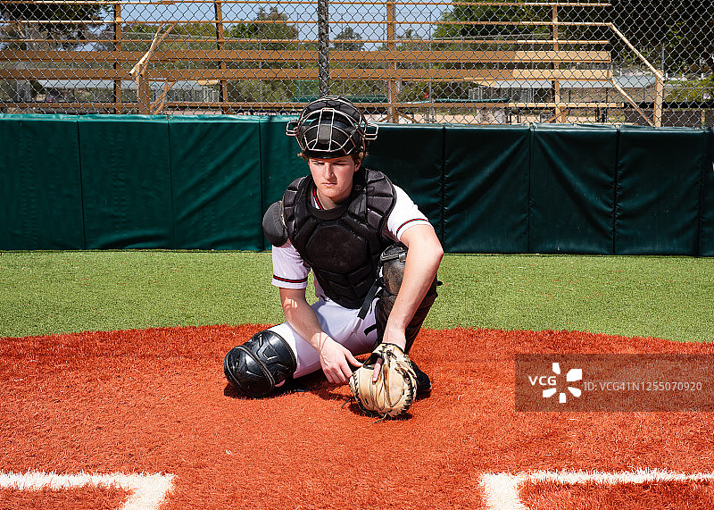 疫情下的毕业季：疫情对2020届高中生的影响图片素材