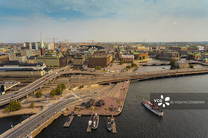 瑞典南曼兰斯德哥尔摩Klara Malarstrand码头船只鸟瞰图片素材