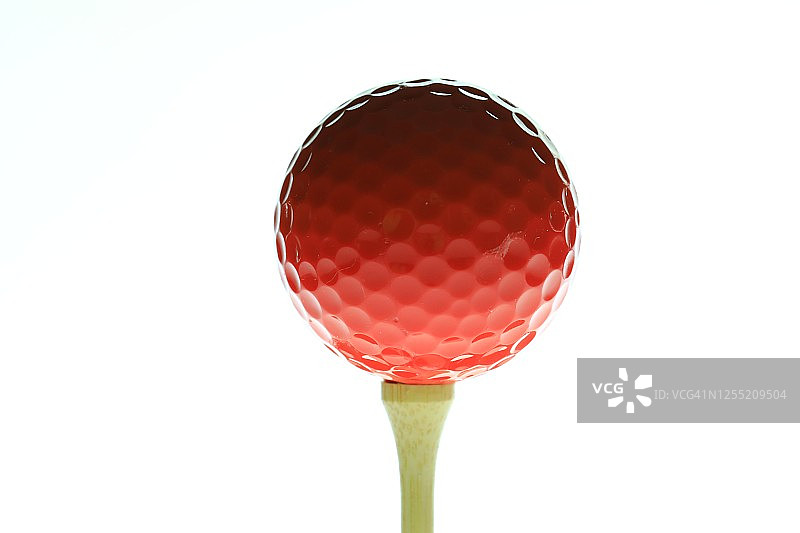 球座上的高尔夫球图片素材