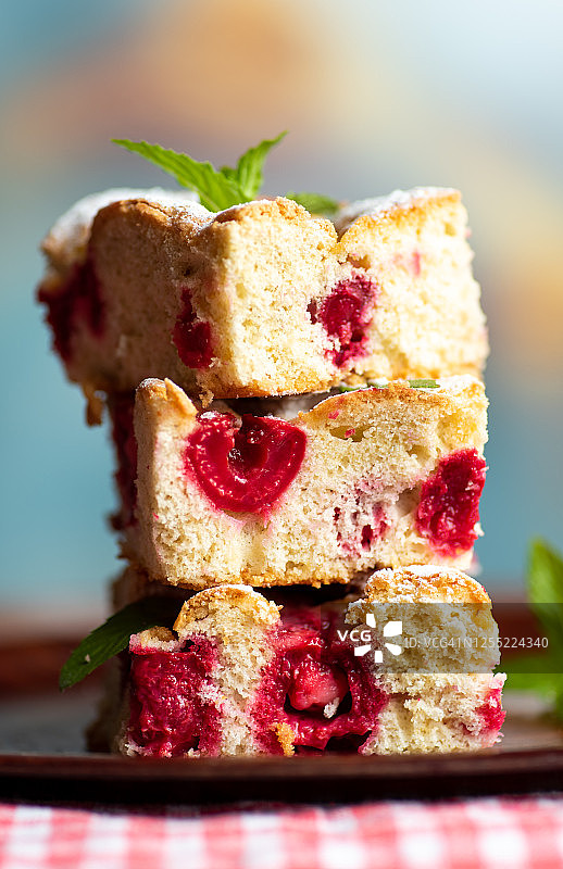 自制乡村风樱桃派切片图片素材