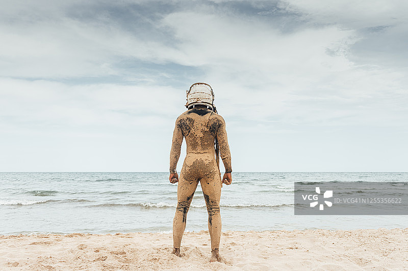 宇航员的背面照片图片素材