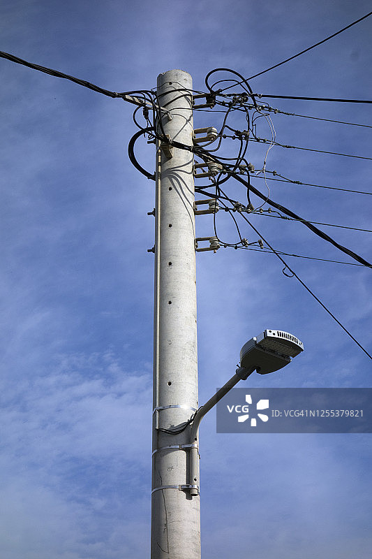 希腊：公用电力线（或电话杆）图片素材