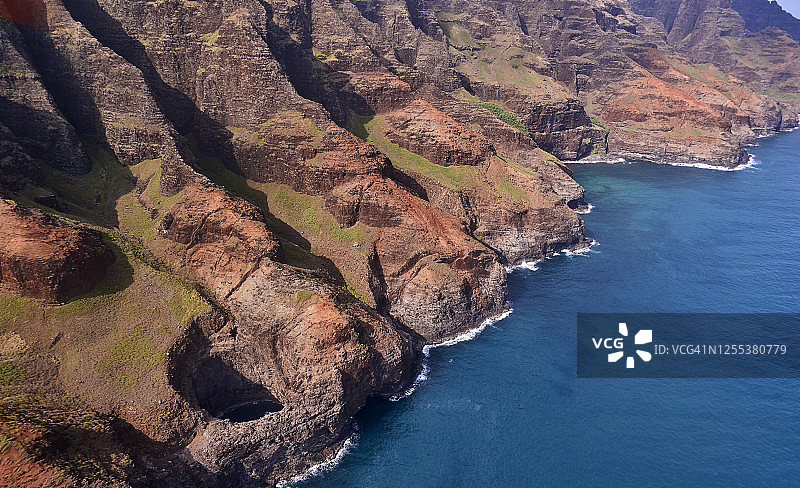 美国夏威夷考艾岛纳帕利海岸鸟瞰图片素材