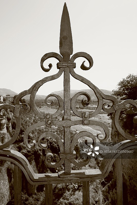 从西班牙龙达新桥看到的景色图片素材