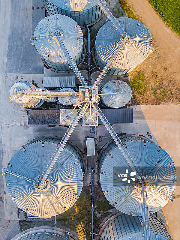 垂直俯视农业粮仓图片素材