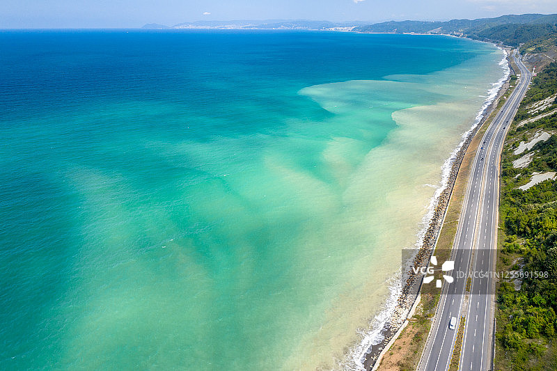 土耳其杜兹杰阿克恰科贾黑海沿海公路图片素材