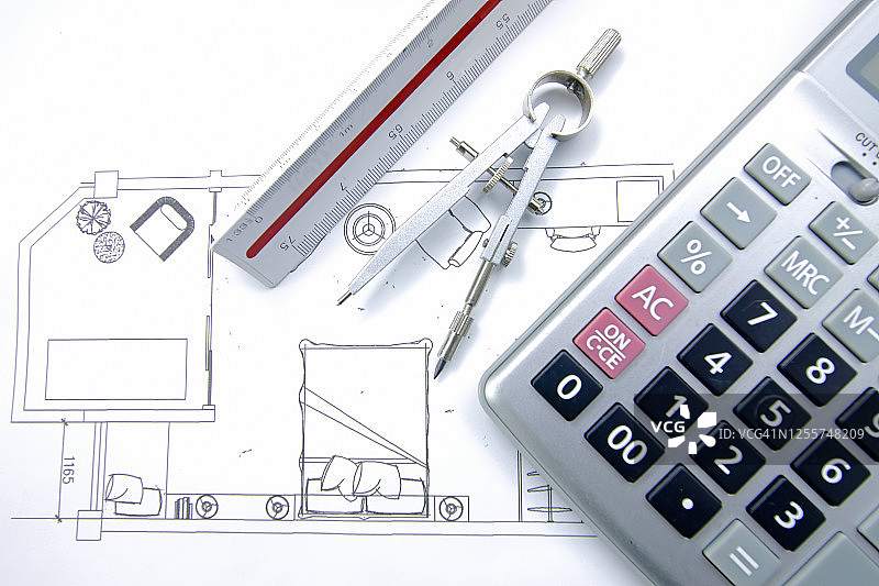 建筑师的办公场所：建筑平面图、技术项目图纸、工程工具图片素材