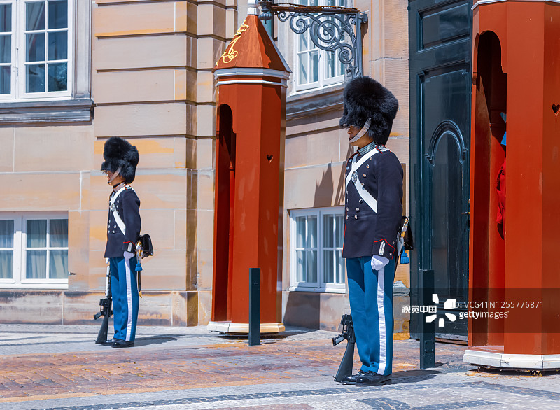哥本哈根女王宫殿的皇家卫队图片素材