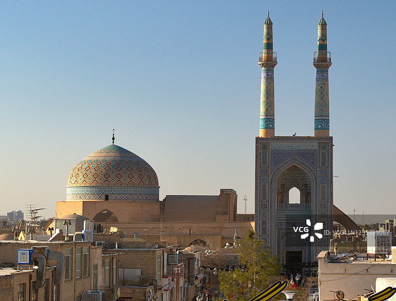 伊朗亚兹德美丽的14世纪Jameh清真寺城市天际线图片素材