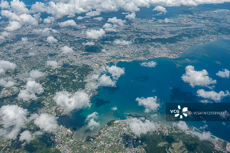 日本冲绳县南城市和西原町的太平洋风光图片素材
