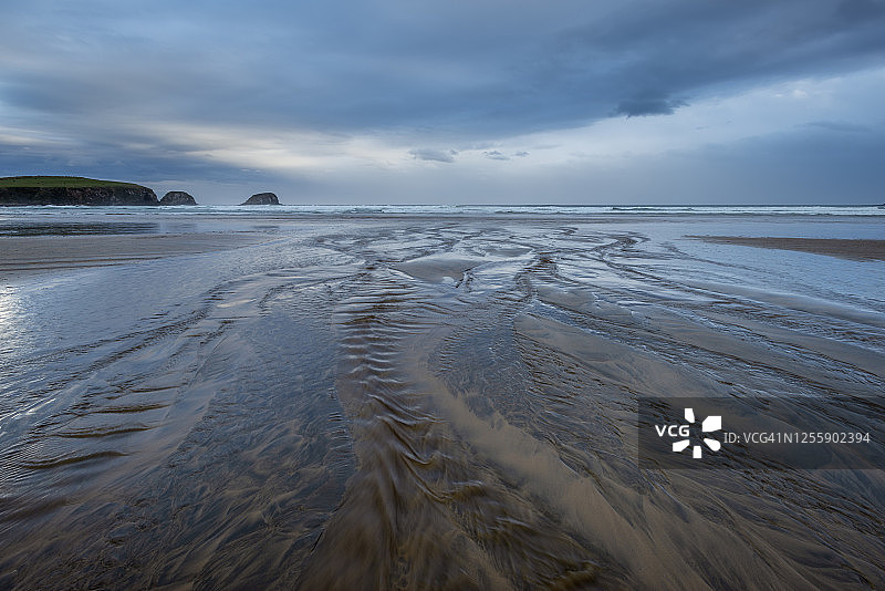陶图库湾海滩水流景观，位于新西兰奥塔哥地区图片素材