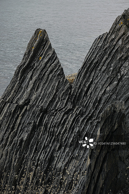 阿拉斯加科迪亚克岛上的岩石地貌图片素材