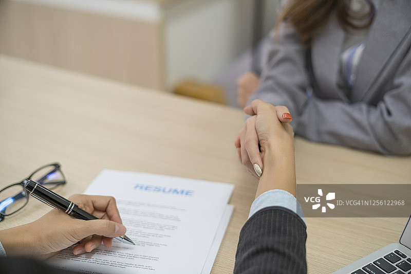 欢迎我的团队，让我们开始图片素材