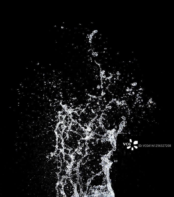 黑色背景上的水图案和抽象形式图片素材