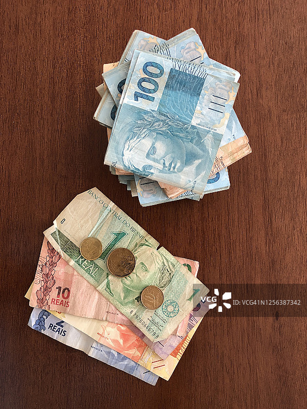 大量巴西雷亚尔钞票图片素材