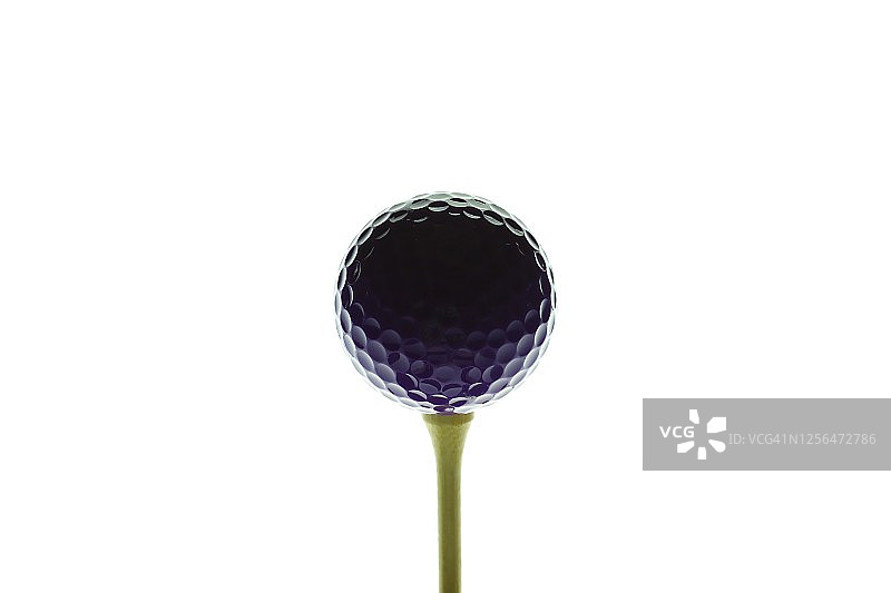 白色背景上的高尔夫球图片素材