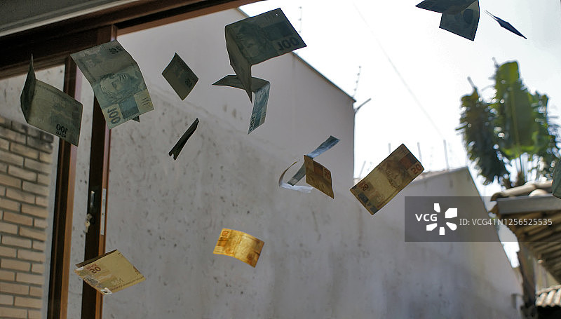 钱从天降图片素材