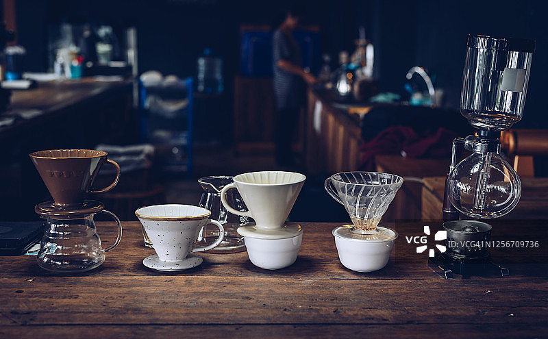 桌上手动滴滤咖啡制作器合集图片素材