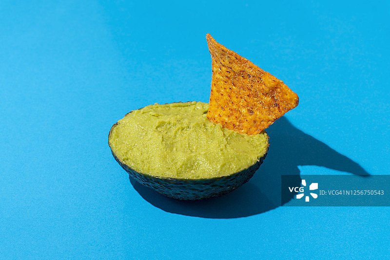 牛油果酱玉米片图片素材