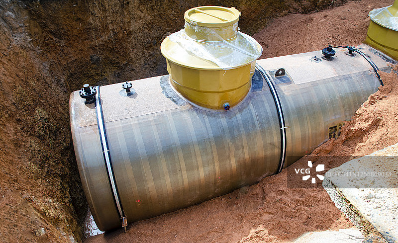 玻璃纤维地下油罐图片素材