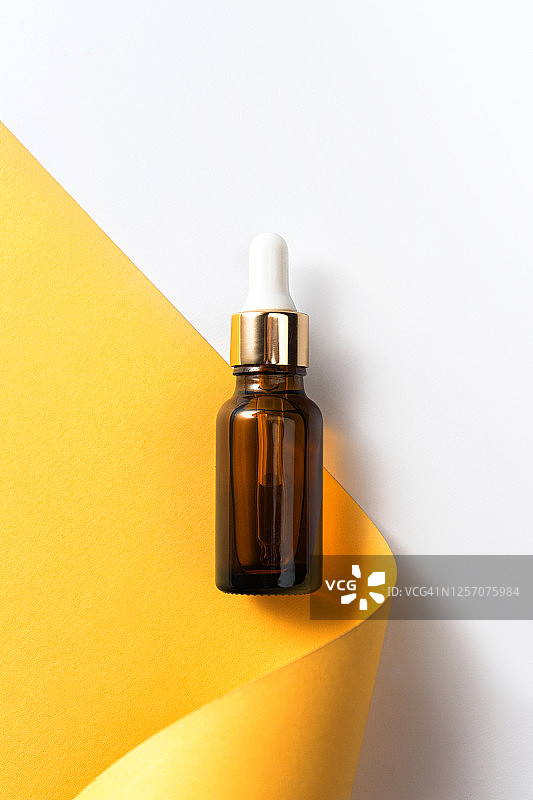 皮肤护理产品：天然化妆品精华液图片素材