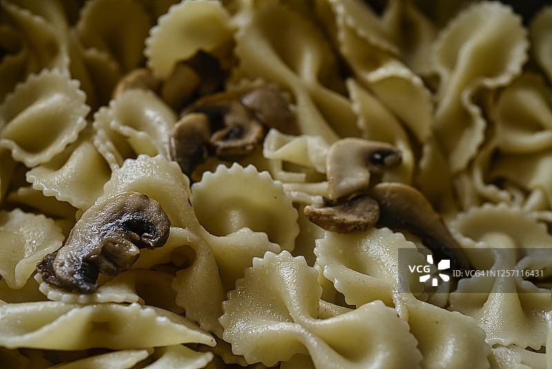 蘑菇意面图片素材