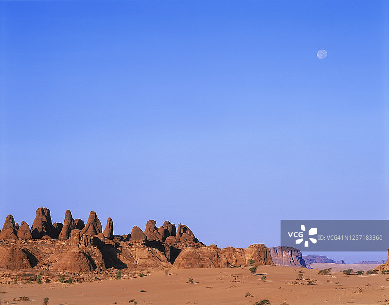 乍得，恩内迪山脉沙漠景观图片素材