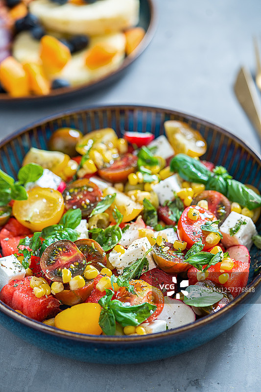 西瓜菲达奶酪夏季沙拉图片素材