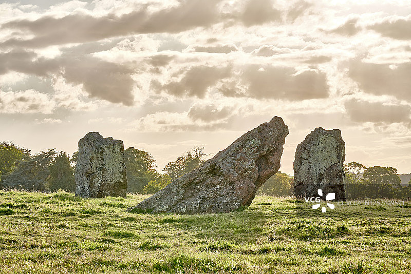 夏季的斯坦顿德鲁石圈图片素材