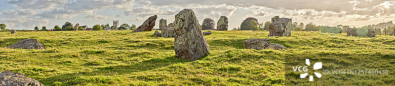 夏季的斯坦顿德鲁石圈图片素材
