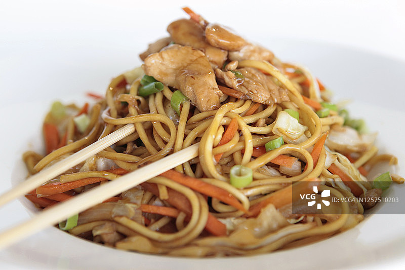 鸡肉炒面图片素材