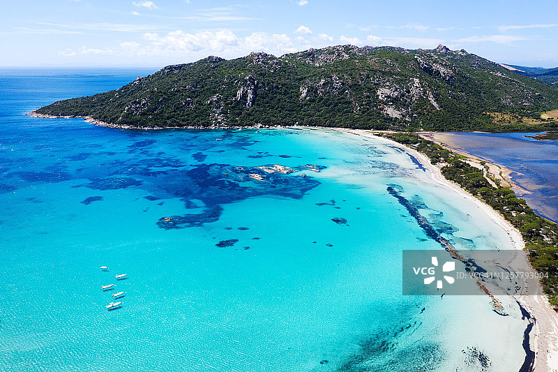 圣朱利亚海滩（鸟瞰）-科西嘉岛图片素材