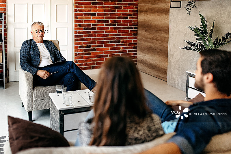 婚姻问题图片素材