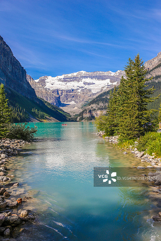 加拿大路易斯湖图片素材