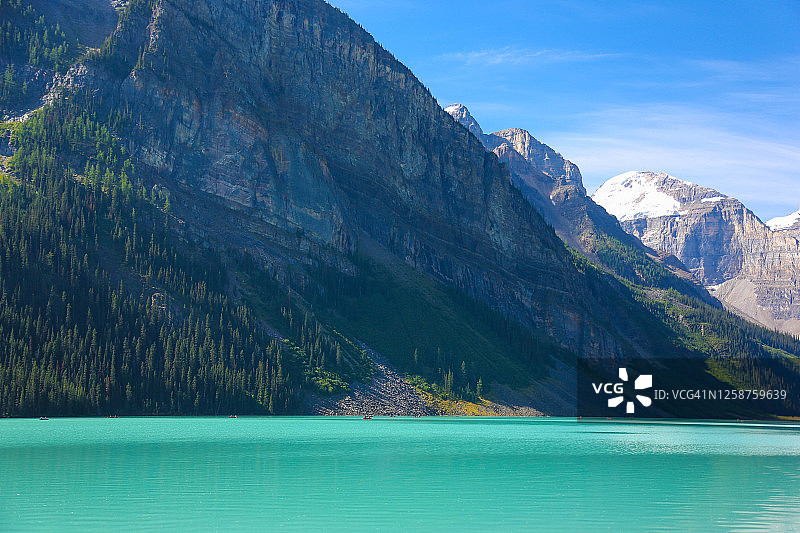 加拿大路易斯湖图片素材