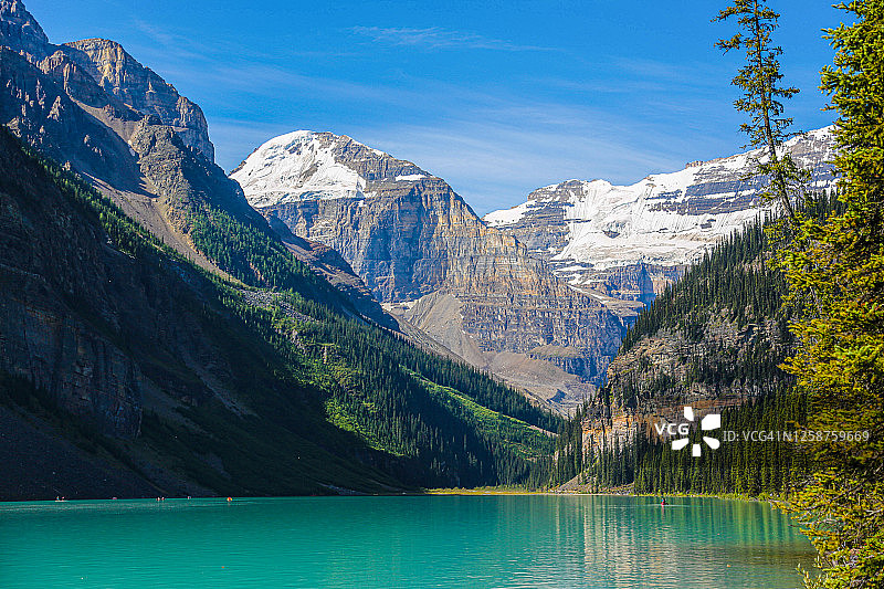 加拿大路易斯湖图片素材