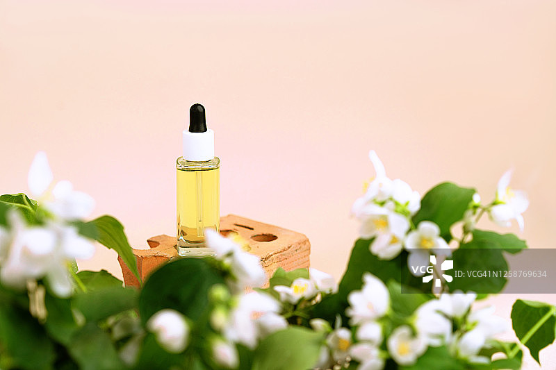 茉莉花护肤精华油图片素材