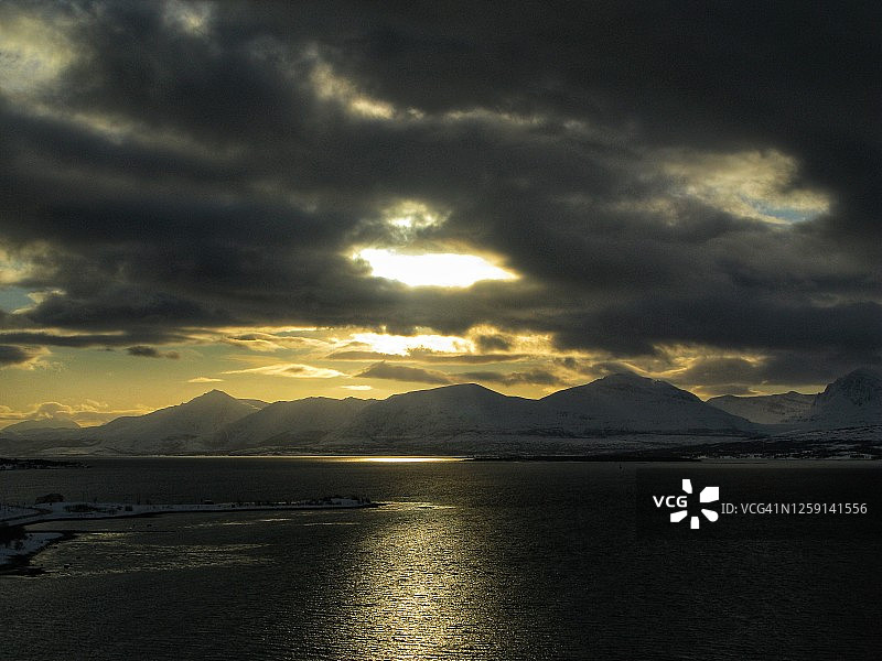 特罗姆瑟海景山景和雪景图片素材