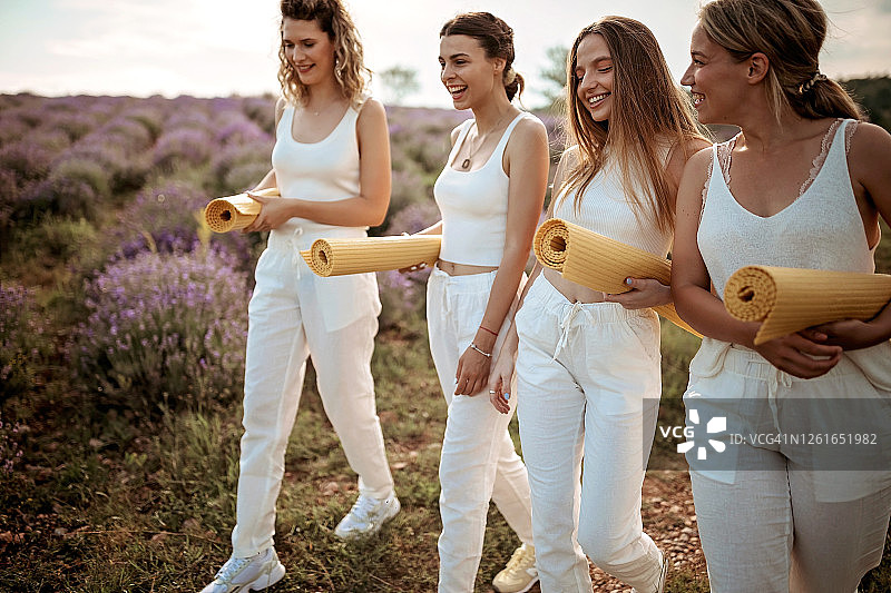 我们要战胜自己图片素材