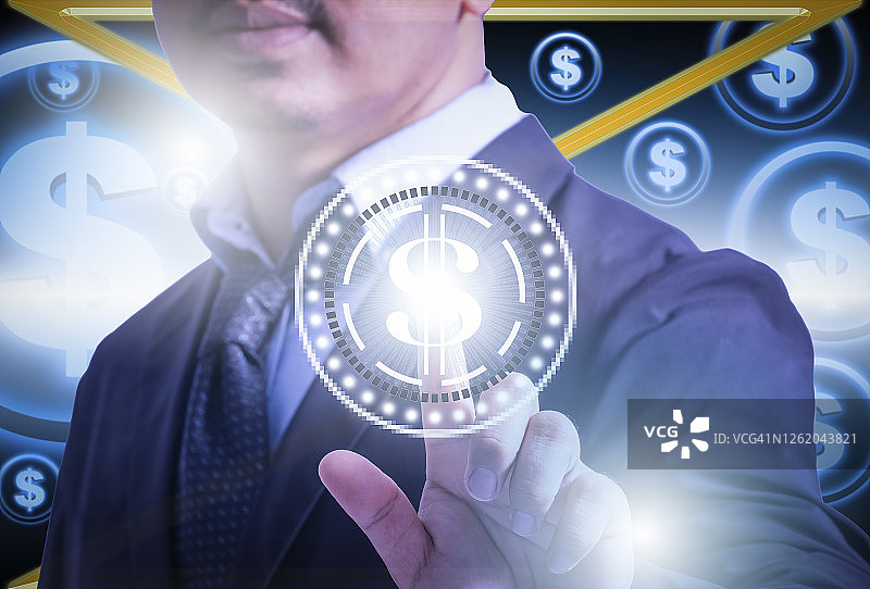 触摸全球数字货币的商人，物联网和网络，未来交易技术，人工智能和金融科技概念图片素材