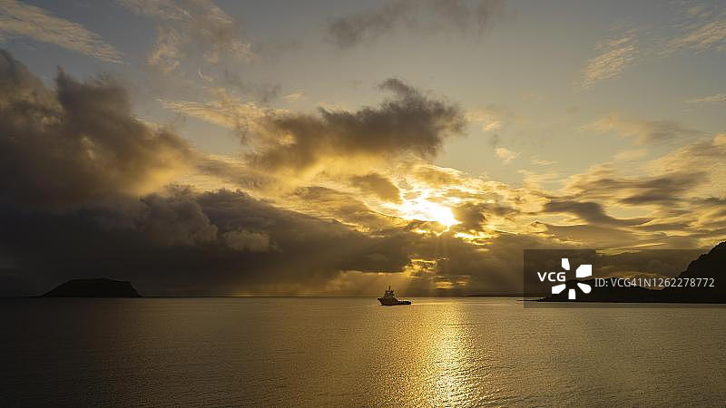 挪威芬马克郡马格罗亚岛的日落图片素材