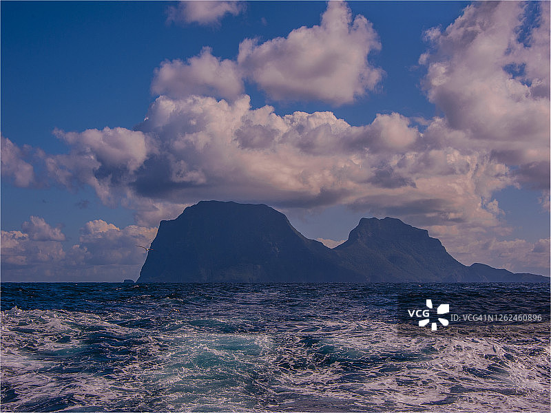 眺望澳大利亚新南威尔士州豪勋爵岛的海岸线图片素材