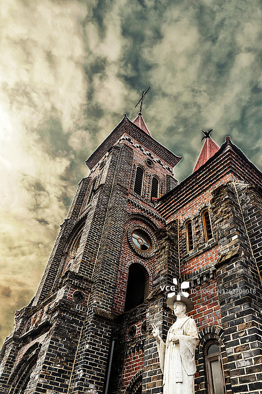 被遗忘的天主教堂图片素材