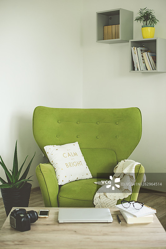 绿色扶手椅图片素材