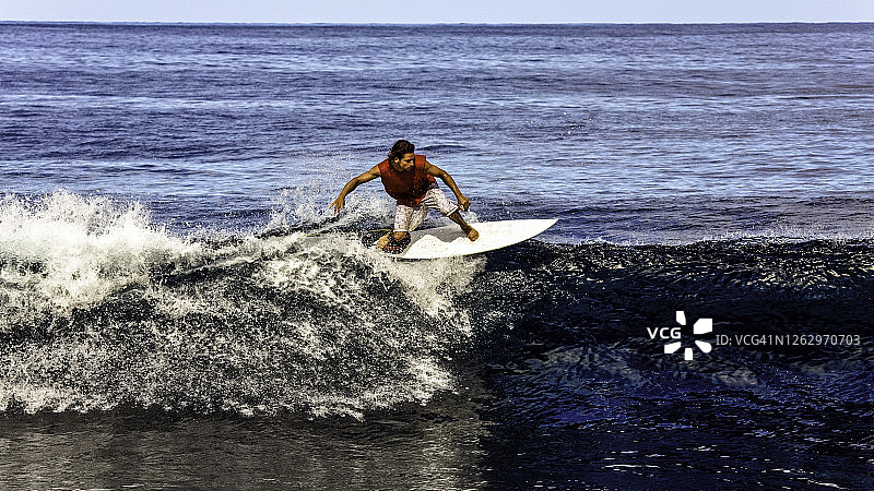 科摩罗，印度洋冲浪图片素材