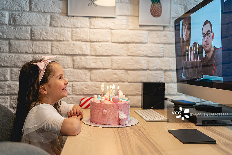 非常想念你，感谢你陪伴我过生日图片素材